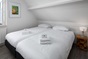 Das Schlafzimmer des Ferienhauses fr 8 Personen in Domburg