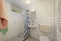 Das Badezimmer des Ferienhauses fr 4 Personen in Renesse